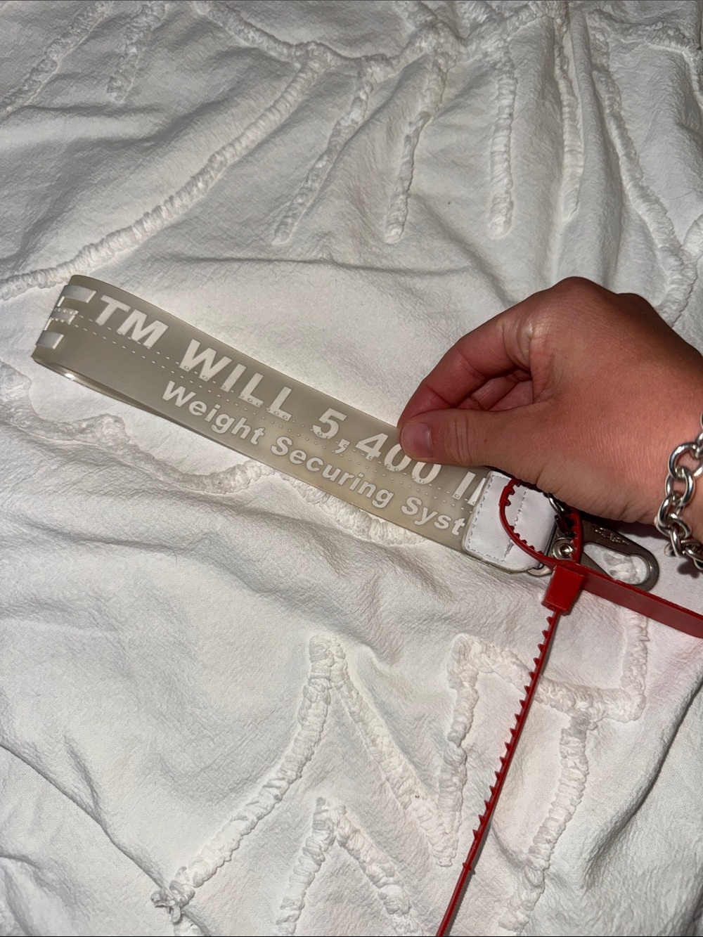 Off-White Key Chain - Picture 2 of 4